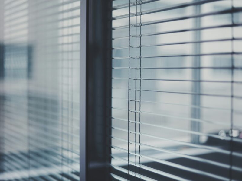 Welche Bedeutung hat die Erstellung von ausführlichen Immobilienmarktberichten für die Lead-Generierung?