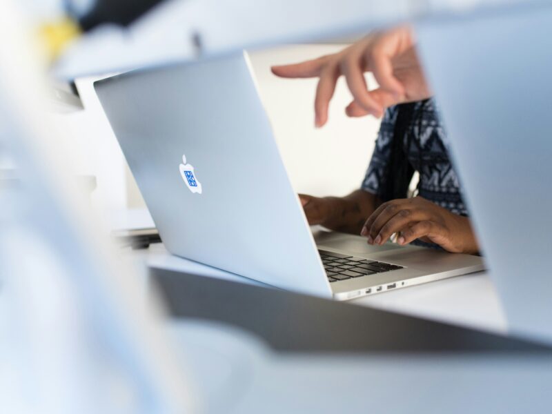 Wie nutzt man Influencer auf LinkedIn zur Lead-Generierung als SaaS-Unternehmen?