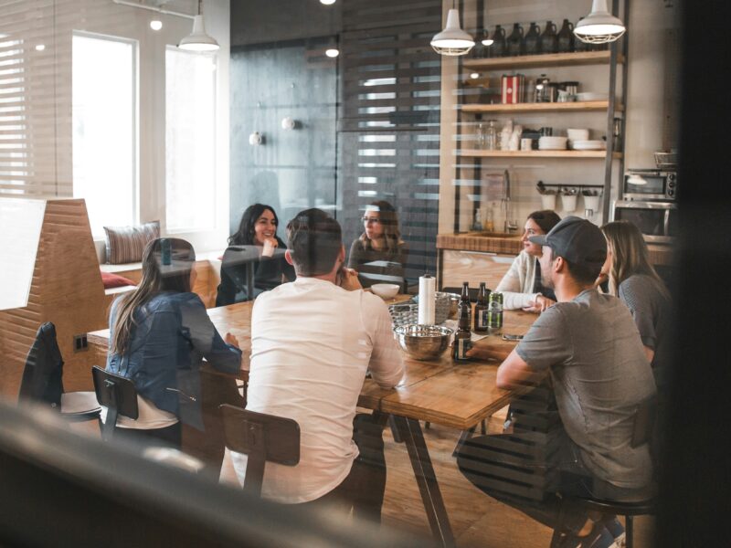 Welche Rolle spielt die Kundenbindung bei der Lead-Generierung als Marketing Agentur?